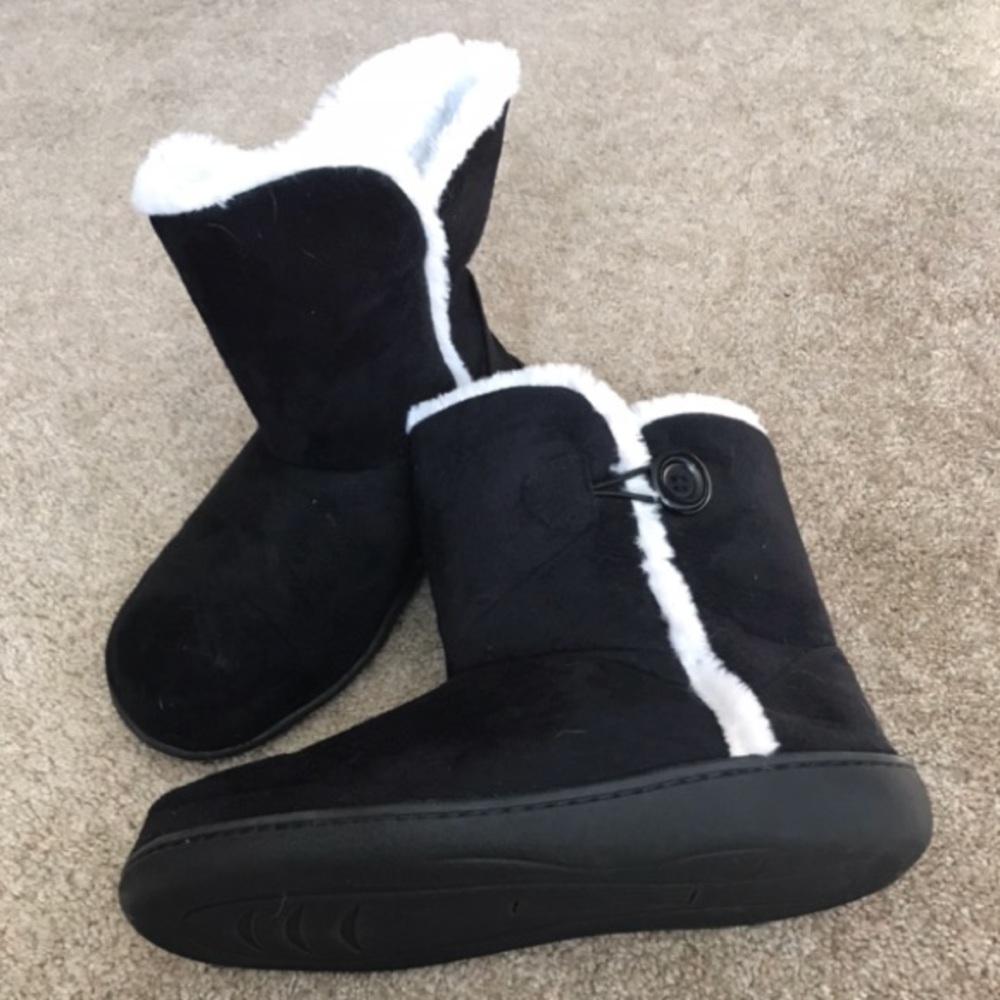 Black Slippers